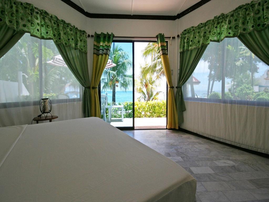 ホテルIsis Bungalows パングラオ 部屋 写真